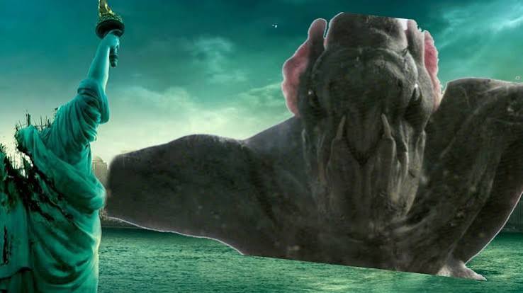 How Cloverfield Paradox's Monster Differs From The Original Creature