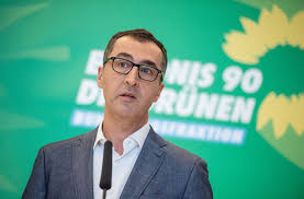 Simone maria peter (* 3.dezember 1965 in quierschied, saarland) ist eine deutsche politikerin und lobbyistin. Stockacher Narrengericht Cem Ozdemir Muss Sich Vor Narrengericht Verantworten Baden Wurttemberg Stuttgarter Zeitung
