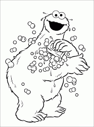 Free printable cookie monster coloring pages for kids that you can print out and color. Cookie Monster Showering Coloring Page Free Printable Coloring Pages For Kids