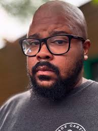 Mellwood Arts Center photography permit requirements