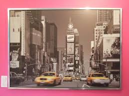 Maintenant De Ma Chambre J Ai Une Vue Sur New York Made In Ikea Ahah Tableau Ikea Cadre Peinture Cadre En Bois