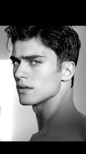 Hi Mr Capricious Aiden Steele