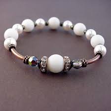 Both gift lists result in some fabulous jewelry and with the modern twists that jewelry designers are adding to their designs they are bang up to date. 30th Anniversary Gifts Jewelry