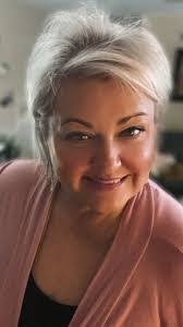 Tammy Hicks's Instagram, Twitter & Facebook