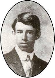 Bradley Early's Instagram, Twitter & Facebook