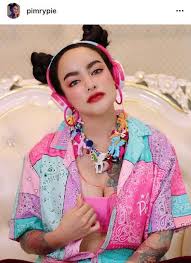 พิมรี่พาย (pimrypie) หรือ พิมรดาภรณ์ เบญจวัฒนะพัชร์ เป็นหนึ่งในเน็ตไอดอลที่มีผลงานบน youtube ที่หลากหลายสไตล์ และเป็นแม่ค้าออนไลน์. Ggmz9443cpzvm