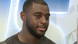 Lions DE Josh Paschal reveals doctors found a non-cancerous mass in his  shoulder