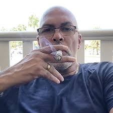 👤 Becky sent you a private message 5 minutes ago "Where are you from?"