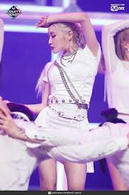 Kpop Wallpapers Chungha Snapping Off White Outfit Mnet Stage Wallpapers Wattpad