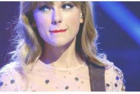 Taylor Swift fan moments and support