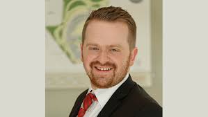 Redrow awards Sales Consultant of the Year in East Midlands