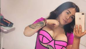 Yina calderón nunca ha tenido reparo por compartir con sus seguidores todas las veces que ha aunque la misma yina se ha mostrado satisfecha con el resultado, a través de las redes sociales ha. Cirugias De Yina Calderon Yina Calderon Lo Hara De Nuevo Se Sometera A Otra Cirugia Tendencias Caracol Radio