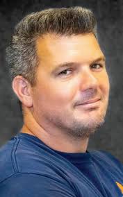 Phillips commends Cove employees for longevity