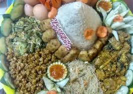 Ayam, ikan, sayur, kue, roti, minuman. Resep Tumpeng Nasi Liwet Ala Resto Resep Enyak