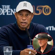 Tiger Woods expresses his fury at Greg Norman and his LIV lackeys as legend  condemns Saudi rebels More details: buff.ly/3Xl4W6w