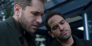 Le Tatoueur d'Auschwitz » : Heather Morris, autrice du best-seller qui a  inspiré la série de M6, se livre.....Voir Plus