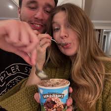 Proof of life! Growing, mourning, loving, sewing, & typically walking the  dog 💌