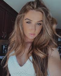 Kacey Bennett's Instagram, Twitter & Facebook