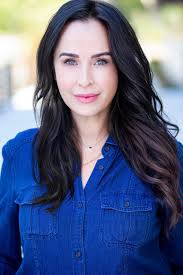 Nicole Stuart's Instagram, Twitter & Facebook