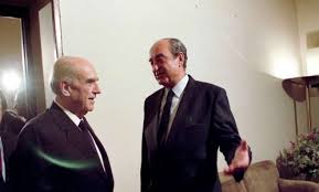 Στα τρία χρόνια από τον θάνατο του κωνσταντίνου μητσοτάκη αναφέρονται με αναρτήσεις τους στα social media ο κυρ. Kai H Satira Apoxaireta Ton Kwnstantino Mhtsotakh Protagon Gr