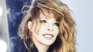 Mylène Farmer de retour : découvrez son nouveau titre addictif "A tout  jamais"