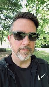 The Surprising Link Between Hearing Loss and Dementia #Dementia #Hearing