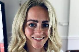 Katie Merrick's Instagram, Twitter & Facebook