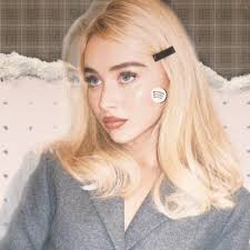 Valentina Bernal (@vlntnbrnl)