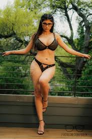 Mia Khalifa Patreon Black Lingerie Outdoors Leaked | Thotslife.com