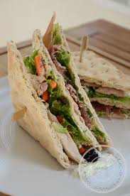 Club Sandwich Poulet Jambon Crudites Au Pain Polaire Cuisine Gourmande Et Saine