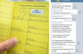 Die apotheken müssen die bögen dann entsprechend der zu beliefernden praxen aufteilen, informiert der dav. Skandal Corona Leugner Verkaufen Fake Impfpasse Fur 90 Euro Kosmo