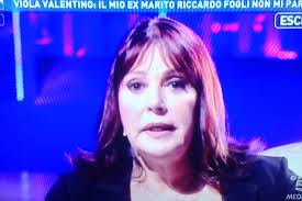 Quindi chiarisce il suo sfogo: Viola Valentino Presenta Francesco Dopo Riccardo Fogli Amo Un Ragazzo Di 31 Anni