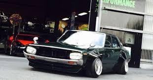 埼玉 スーパーオートバックス戸田店に なんちゃってミッキ が の画像 リバティウォーク代表シャコタンコヤジの 今日のワンポイント 改造車 日産スカイライン 旧車