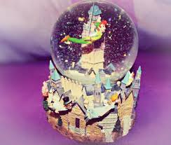 Peter Pan This Was My Favorite Snow Globe It Played You Can Fly But Got Smashed When We Moved Disney Snowglobes Snow Globes Peter Pan Disney