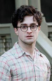 Daniel Radcliffe Messy Curly Hairstyle For Guys Hairstyles Weekly Daniel Radcliffe Daniel Harry Potter Daniel Radcliffe Harry Potter