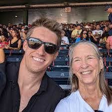 Mark Lebo's Instagram, Twitter & Facebook