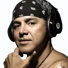 Stream Andy Molina 9