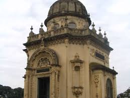 That tourism does not merit to this place so sacred to our city (as in the recoleta cemetery). La Chacarita Cemetery Buenos Aires Argentina Tourist Information