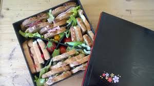80 Thomas France Voici La Photo De Mon Bento Pour Cette Edition Du Concours J Ai Voulu Faire Un Bento Dans L Esprit Pique Nique Avec E Food Sandwiches Chef