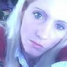 Dawn Bowker's Instagram, Twitter & Facebook