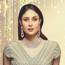 Kareena Kapoor Features Dazzling Jewellery In These Latest Malabar Gold And Diamond Pearl Diamond Pendant Necklace Bridal Fashion Jewelry Heart Pendant Diamond