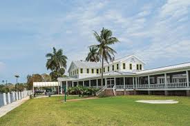Florida's everglades national park is the largest contiguous mangrove forest in the western hemisphere. The Best Places To Stay In The Everglades Sarasota Magazine