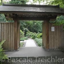 Hinter Diesem Tor Verbirgt Sich Der Japangarten Im Botanischergarten In Augsburg Das War Vor Ein Paar Jahren Ein Toller Au In 2020 Outdoor Structures Gazebo Outdoor