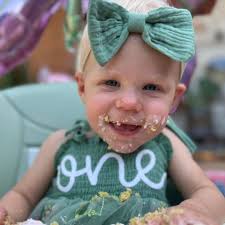 Can you believe the sweetest girl is one? 💚 🦋