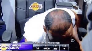 Bacon hair roasts noob in auto rap battles. Lebron Roasts His Own Hairline In Savage Tweet Fadeaway World
