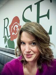 Ne echte Rose hat auch Dornen…🌹 #sameprocedureaseveryday #takenobodysshit  #devotion #selfcare #setbondariesgracefully