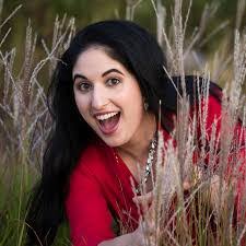 Diane Rinehart's Instagram, Twitter & Facebook