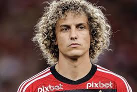 Vasco demonstra interesse na contratação de David Luiz