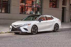 Not a big difference, but a difference nonetheless. 2018 Toyota Camry Review Ratings Edmunds