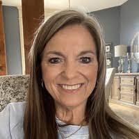 Kelly Ruble's Instagram, Twitter & Facebook